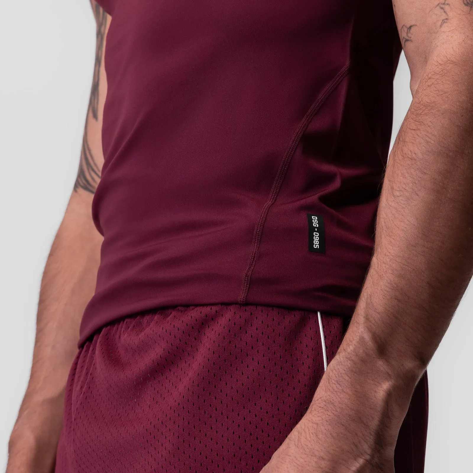 0985. WarpFlexx-Lite™ Slim Tank - Crimson