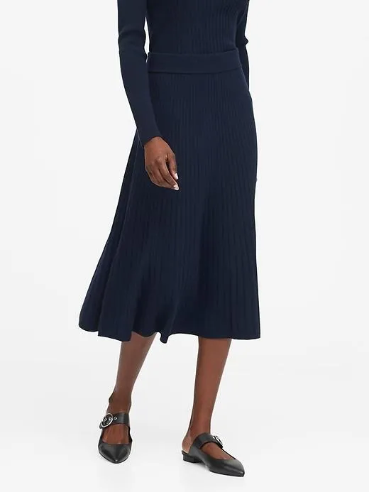 Ribbed Midi Sweater Skirt in Navy