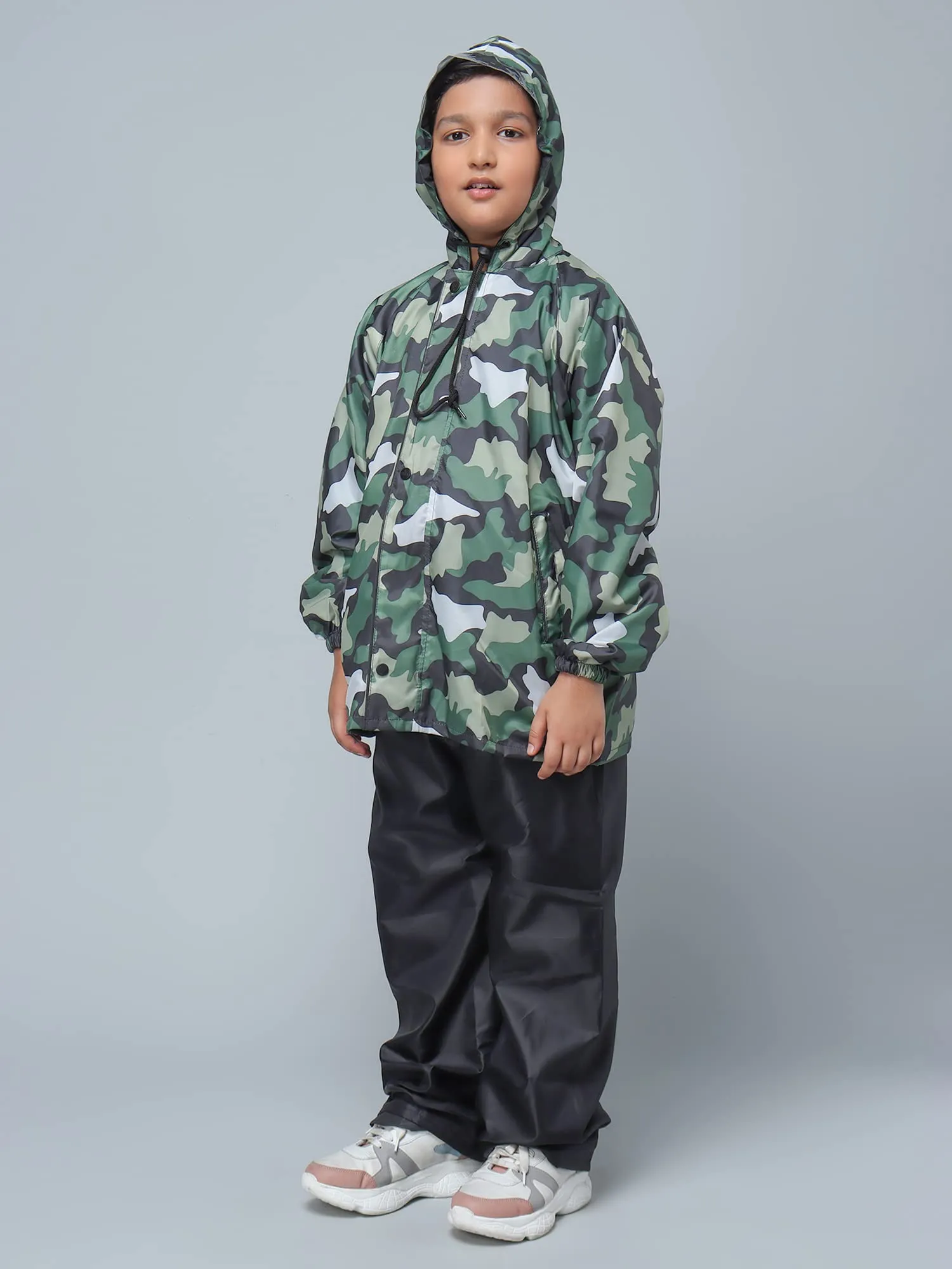 The Clownfish by STRAUSS Comrad Series Kids Waterproof Nylon Double Coating Reversible Raincoat with Hood and Reflector Logo at Back. Set of Top and Bottom. Printed Pouch.14-16 Years(Green Camo)