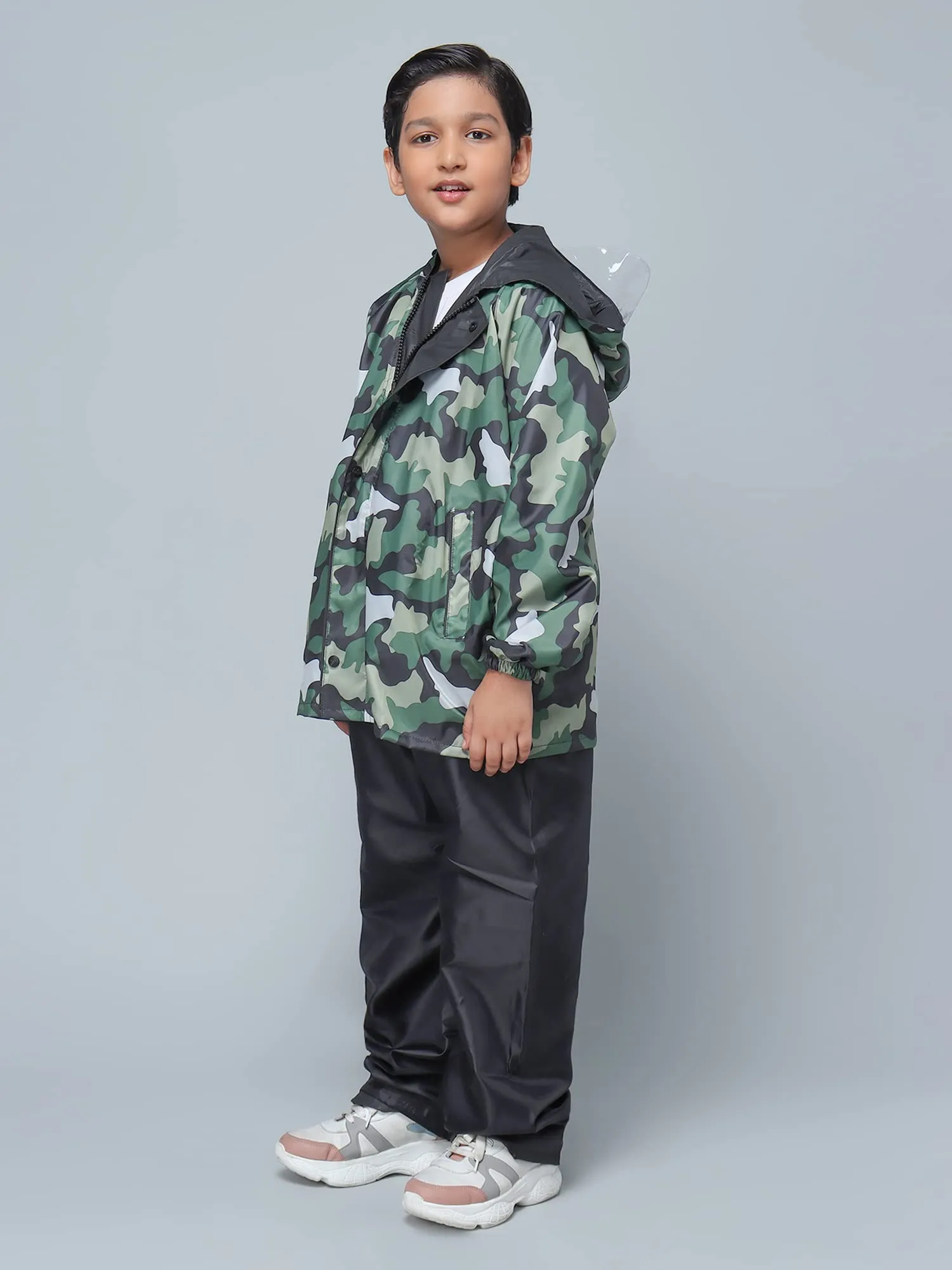 The Clownfish by STRAUSS Comrad Series Kids Waterproof Nylon Double Coating Reversible Raincoat with Hood and Reflector Logo at Back. Set of Top and Bottom. Printed Pouch.14-16 Years(Green Camo)